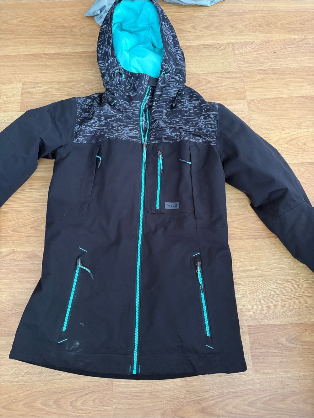 Decathlon Wed’ze edge Black Ski Jacket with Teal Accents 500